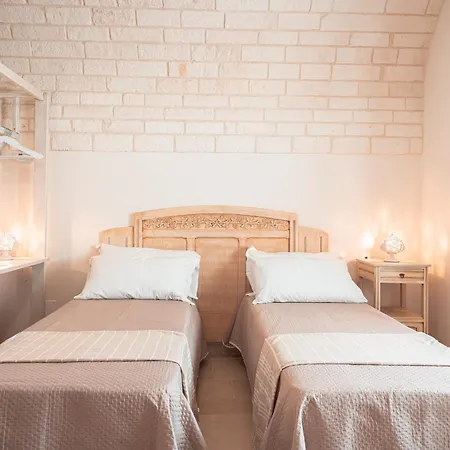 别墅 Helloapulia - Trullo Dei Quattro Venti, Infinity Pool, 5 Min Drive From Old Town 洛科罗通多