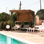 Villa Helloapulia - Trullo Dei Quattro Venti, Infinity Pool, 5 Min Drive From Old Town *
